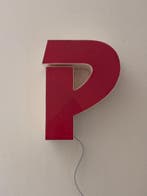 Lettre - caractère lumineux « P » vintage des années 70 –