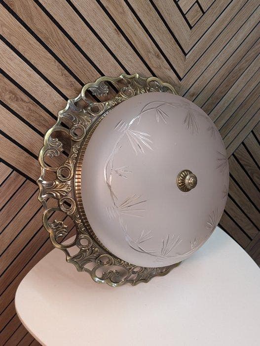 Plafondlamp - Messing, Glas - Sierlijk messing frame, Antiek en Kunst, Curiosa en Brocante