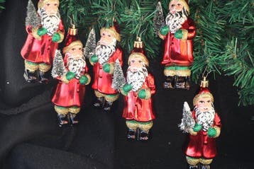 Kerstmannen met kerstboom, 6x, plastic - Kerstdecoratie Inge