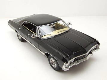 MCG 1:18 - Modelauto - Chevrolet Impala (1967)