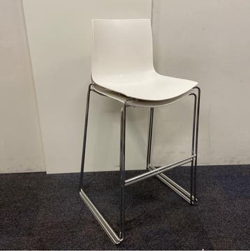 Arper CATIFA 46 barkruk zithoogte 75 cm, wit, Gebruikt