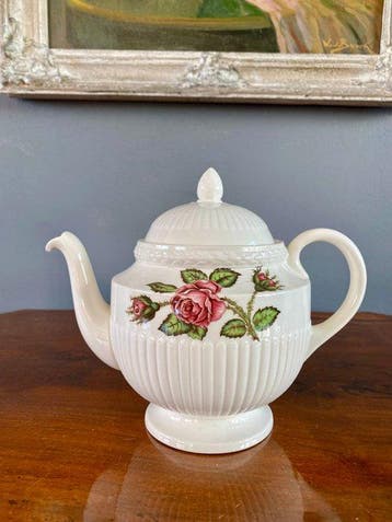 Wedgwood - Service à thé (4) - Moss Rose - Porcelaine -