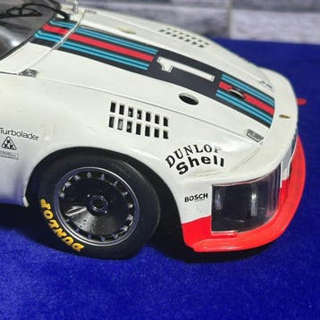 Exoto 1:18 - Model raceauto - Exoto Racing Legends Limited