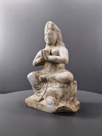 , Mathura, Kushan-periode Een witte marmeren figuur van