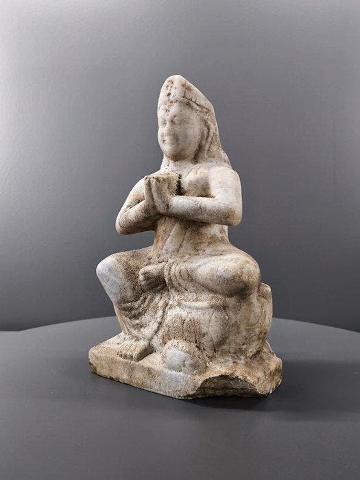 , Mathura, Kushan-periode Een witte marmeren figuur van, Antiek en Kunst, Antiek | Overige Antiek