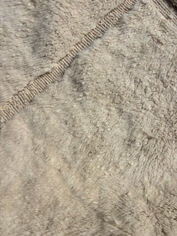 Luxury Moroccan Beni Ouarain Rug – Handwoven Natural Wool, Nieuw