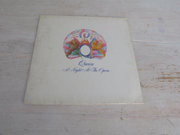 Queen - Nice Lot with 9 great Albums of Queen - Différents