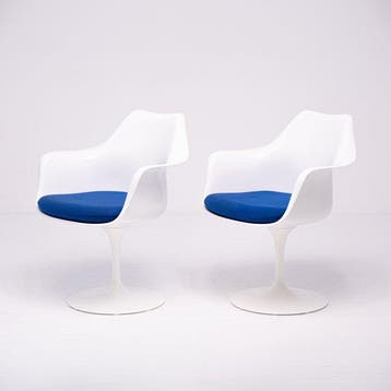Knoll, NO RESERVE PRICE - Eero Saarinen - Stoel (2) -