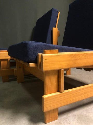 Niko Kralj, Matjaž Deu - Lounge stoel (2) - Vurenhout -
