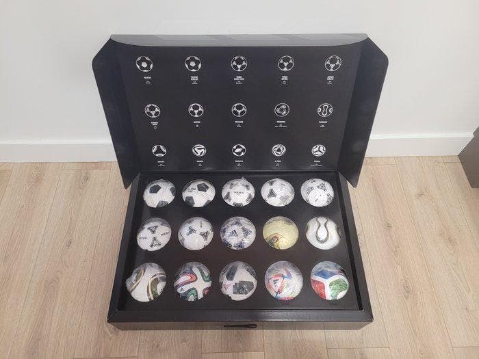 World Cup FIFA 1970-2026 - ADIDAS Collectie Voetbalballen, Verzamelen, Overige Verzamelen