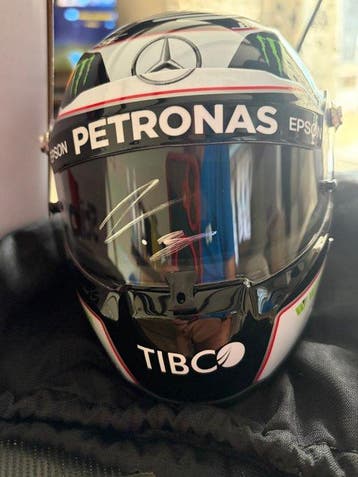 Mercedes - Valtori Bottas - 2017 - Helm op schaal 1:2, Verzamelen, Nieuw