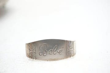 Servetring - .833 zilver - Gegraveerd “Bébé”, Antiek en Kunst