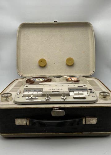 Grundig - TK47 Draagbare bandrecorder, Nieuw