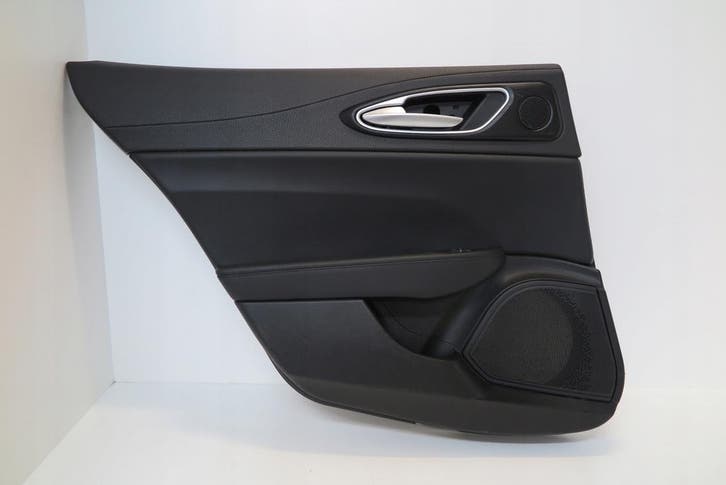 boczek ty lewy Alfa Romeo Giulia, Auto-onderdelen, Interieur en Bekleding, Gebruikt, Verzenden
