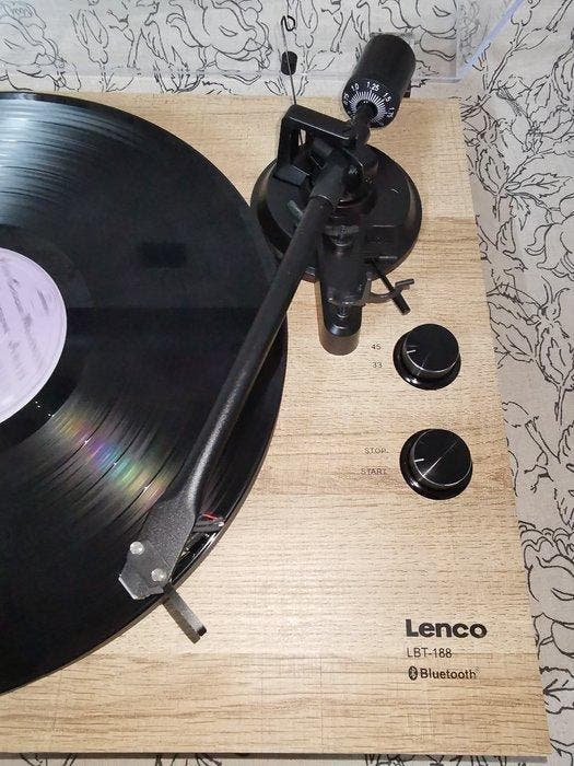Lenco - LBT-188 en couleur pin Table tournante, TV, Hi-fi & Vidéo, Radios