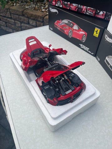 Hot Wheels Elite 1:18 - Modelauto - LaFerrari, Nieuw