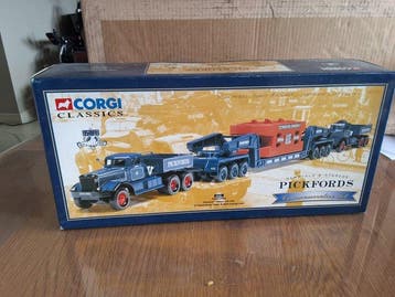Corgi 1:50 - Camion miniature - Pickfords Diamond T Ballast