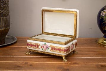 Alfa - Boîte à bijoux - Porcelaine, Laiton - décorée