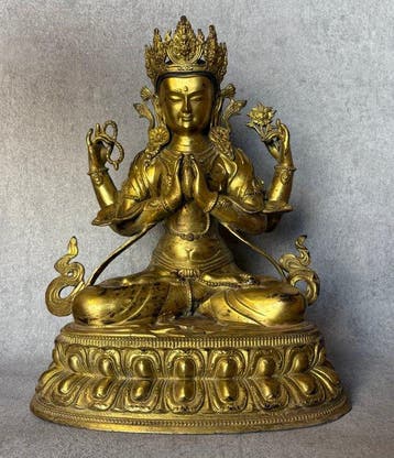 Exclusief standbeeld van Chenrezig 34 cm / 4.8 kg - Verguld, Antiek en Kunst