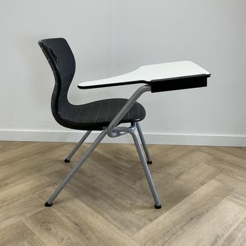 Compass-Lupo stoel met  laptoptafel van Verner Panton