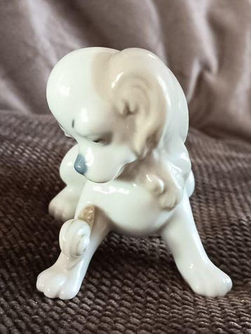 Lladró - Fulgencio Garcia - Figure - Perrito y Caracol -