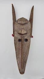 Masque africain en bois sculpté – style inspiré Dogon /, Antiquités & Art