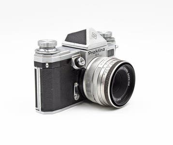 KW Kamera-Werkstätten Praktina IIA + CZ Tessar 2,8/50mm |