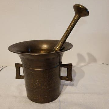 Vijzel en stamper - Brons - Bronzen vijzel met stamper, Antiek en Kunst