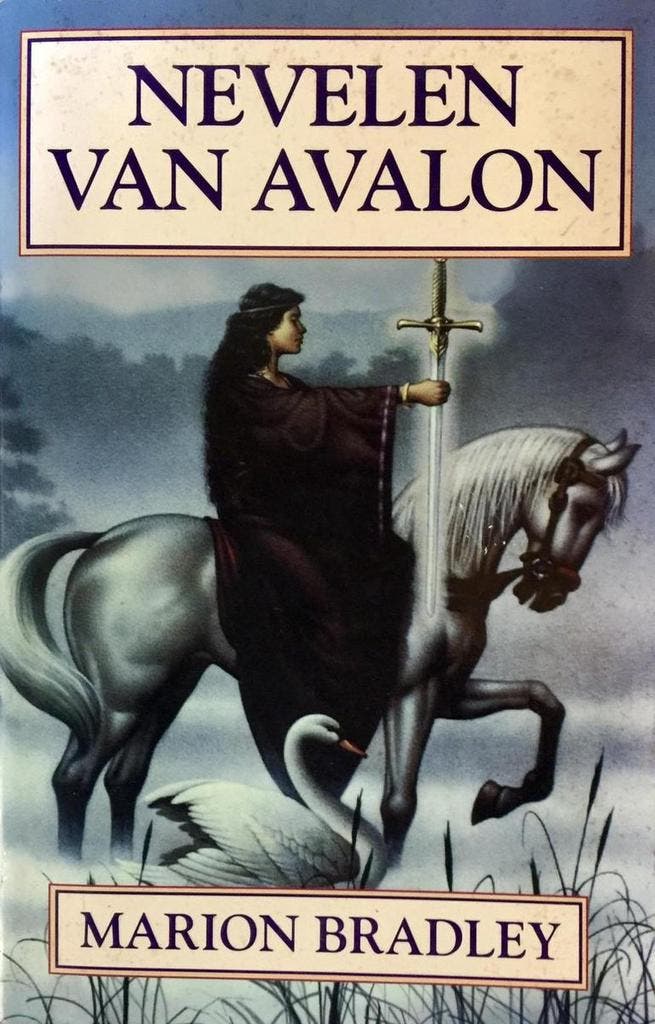 Nevelen van Avalon 9789022523131, Boeken, Historische romans, Gelezen, Verzenden