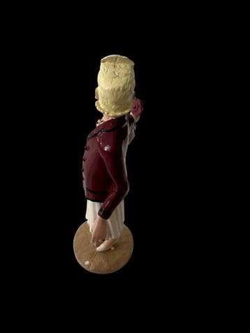 Figurine Moulinsart 46920 - Tintin - Castafiore à la rose, Nieuw