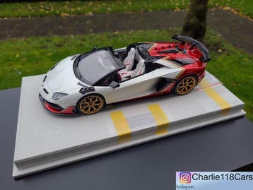 Make Up 1:18 - Voiture miniature - Lamborghini Aventador SVJ