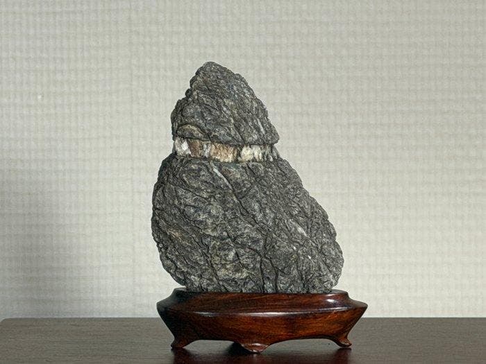 Pierre Naturelle - Suiseki Luzuya-Ishi - Heisei periode, Antiek en Kunst, Antiek | Overige Antiek