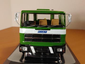 IXO 1:43 - Camion miniature - FIAT 619 N1
