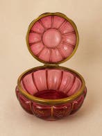 Doos - Glas, Emaille, Messing - Antique Cranberry Glass, Antiek en Kunst