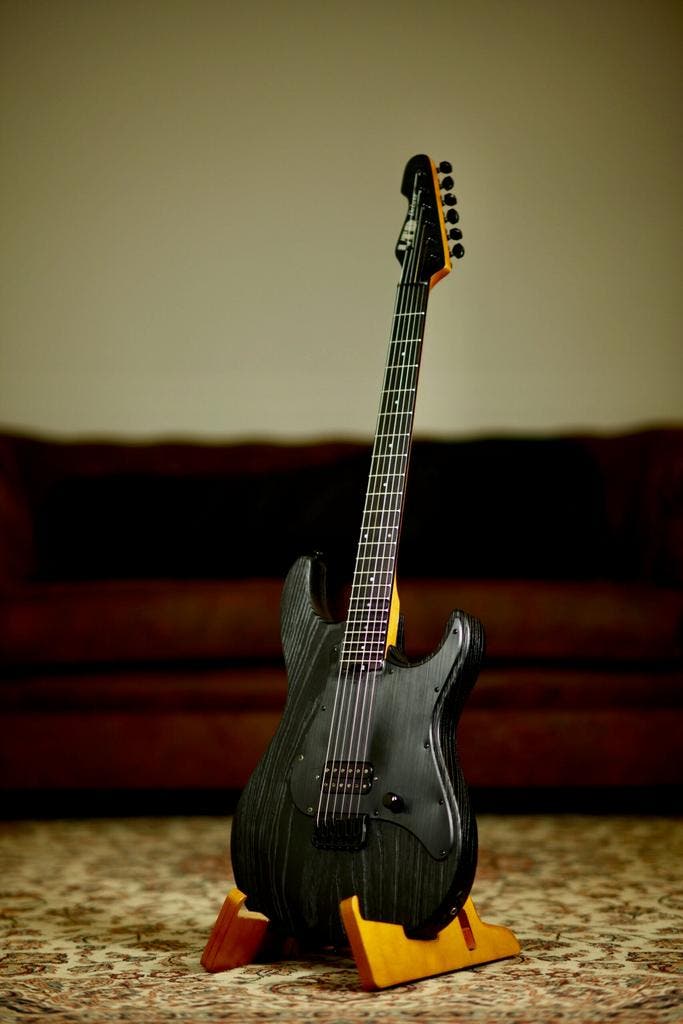 ESP LTD SN-1 HT | Black Blast, Musique & Instruments, Instruments à corde | Guitares | Électriques, Envoi