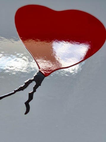 Banksy (1974) - enamel sign Banksy Girl with Baloon Herz
