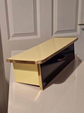 Étagère - Console murale en bois Resopal et laiton -