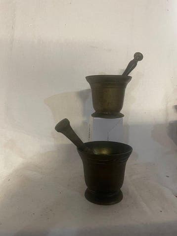 Mortier et pilon (4) - Bronze - 2 mortiers en bronze avec