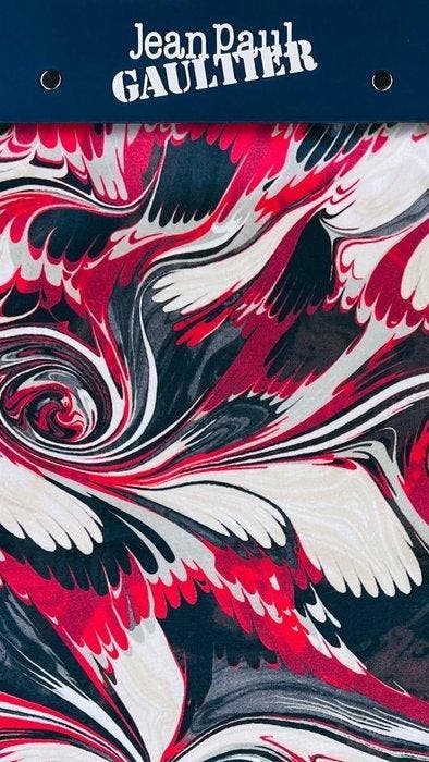 Jean-Paul Gaultier - Nieuwe set van twee - Kussen, Antiek en Kunst, Antiek | Tapijten, Tafelkleden en Textiel