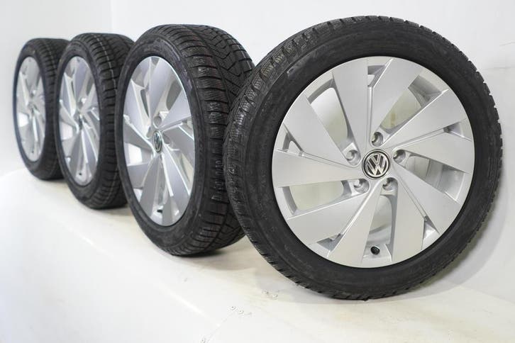Volkswagen Golf 5 6 7 8 Belmont 17 inch velgen Pirelli Winte, Auto-onderdelen, Banden en Velgen, Ophalen of Verzenden