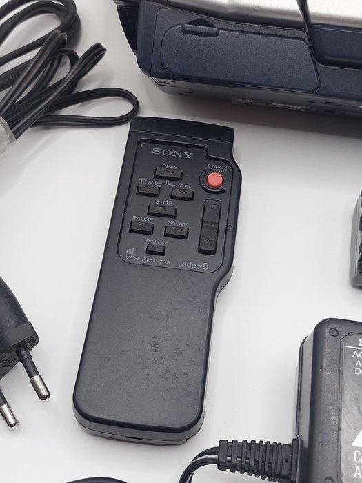 Sony CCD-TRV418E Digitale videocamera, Verzamelen, Foto-apparatuur en Filmapparatuur