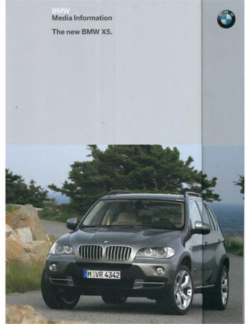 2006 BMW X5 HARDCOVER PERSMAP ENGELS, Ophalen of Verzenden