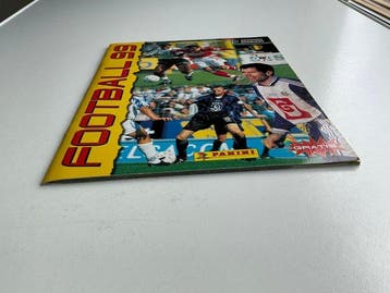 1998/99 Panini Enzo Scifo, Daniel Van Buyten and others.