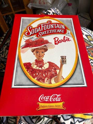 Mattel - Barbiepop Coca-Cola Fashion Classic Series -