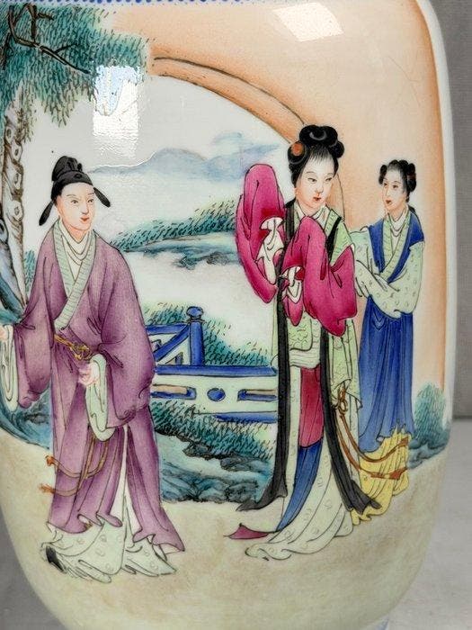 Vaas - Porselein - China - F.rose vase, Antiek en Kunst, Antiek | Overige Antiek