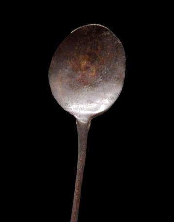 Middeleeuws - Bronzen middeleeuwse lepel - Zeer zeldzaam -, Antiek en Kunst