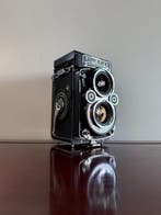 Rollei Rolleiflex 3.5 F | Carl Zeiss Planar 75mm f/ 3.5 |