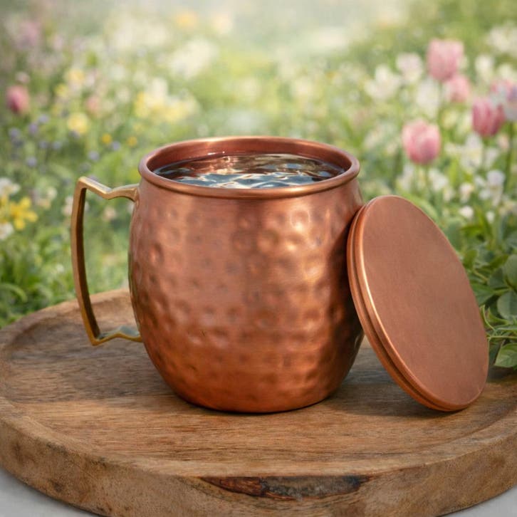 Puur koperen Moscow Mule beker gehamerd, met losse deksel ±, Sports & Fitness, Produits de santé, Wellness & Bien-être, Enlèvement ou Envoi