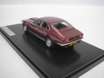 Matrix 1:43 - Voiture miniature - Aston Martin Lagonda