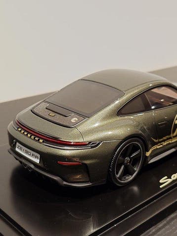 Spark 1:18 - Modelauto - Porsche 911 GT3 90 F.A.P., Nieuw